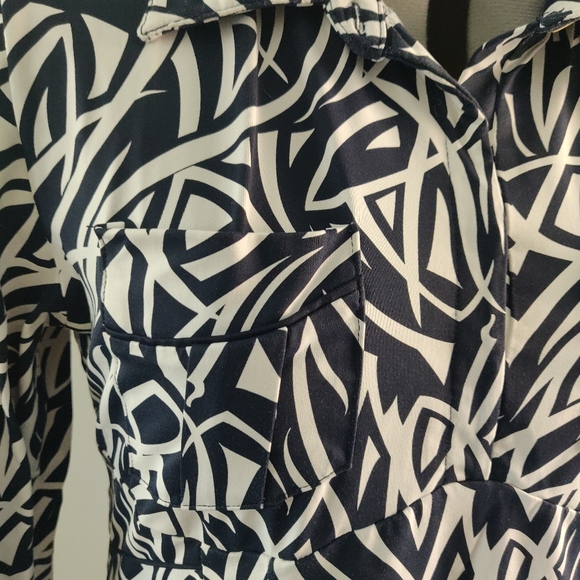 Sporty top - Picture 6 of 11